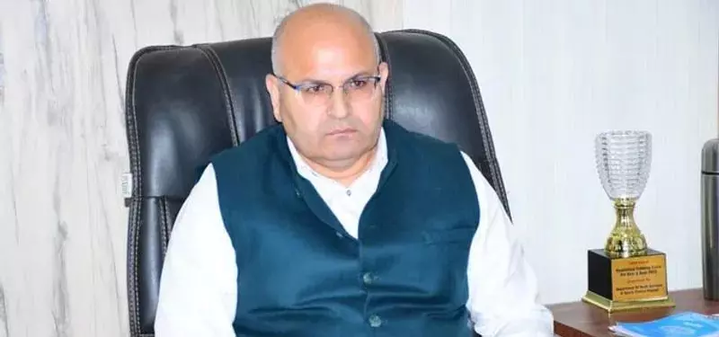 एडीडीसी ने राजौरी हवाई अड्डे के सौंदर्यीकरण परियोजना की समीक्षा की एडीडीसी ने राजौरी हवाई अड्डे के सौंदर्यीकरण परियोजना की समीक्षा की