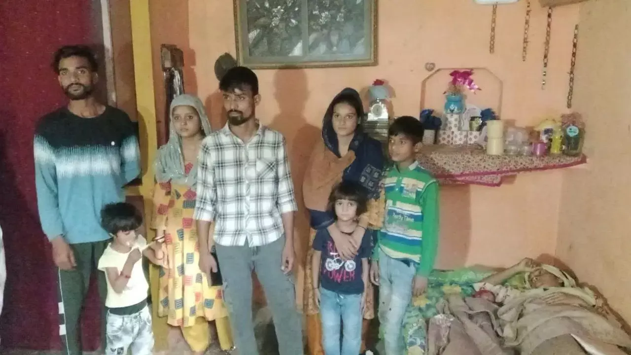अनोखा मामला: महिला ने 14वें बच्चे को दिया जन्म, सभी को चौंका दिया अनोखा मामला: महिला ने 14वें बच्चे को दिया जन्म, सभी को चौंका दिया