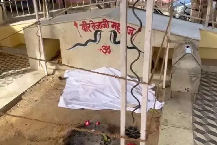 Rajasthan : तेजाजी की मूर्ति खंडित करने पर बवाल Rajasthan : तेजाजी की मूर्ति खंडित करने पर बवाल