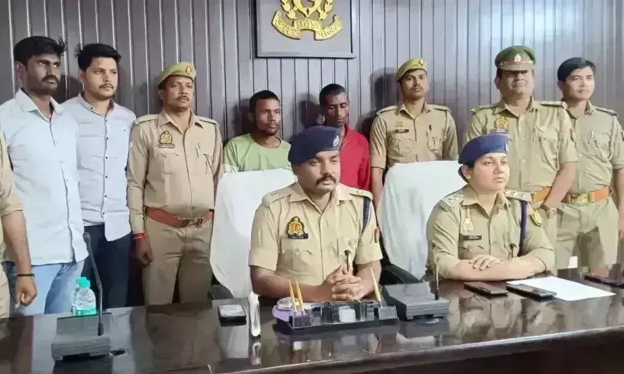 Varanasi: जमीन के लालच में बेटे ने की पिता की हत्या Varanasi: जमीन के लालच में बेटे ने की पिता की हत्या