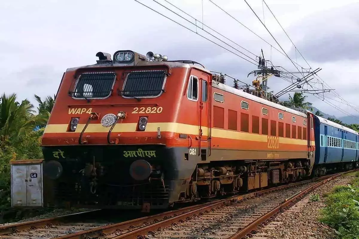 SCR ने प्रमुख मार्गों पर 10 ग्रीष्मकालीन विशेष ट्रेनों का विस्तार किया SCR ने प्रमुख मार्गों पर 10 ग्रीष्मकालीन विशेष ट्रेनों का विस्तार किया