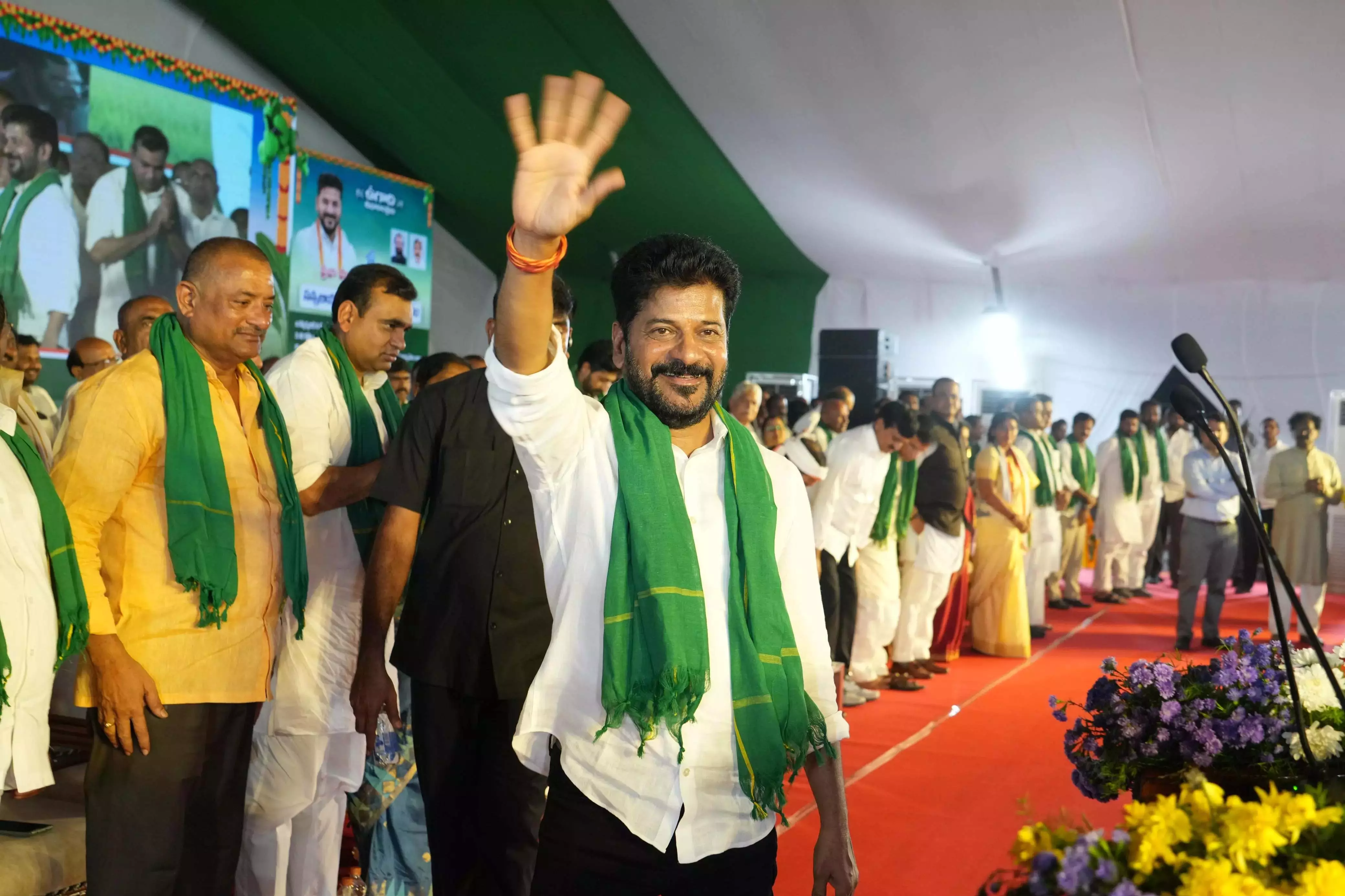 PDS में बढ़िया चावल से लेकर खराब चावल तक मील का पत्थर: Revanth PDS में बढ़िया चावल से लेकर खराब चावल तक मील का पत्थर: Revanth
