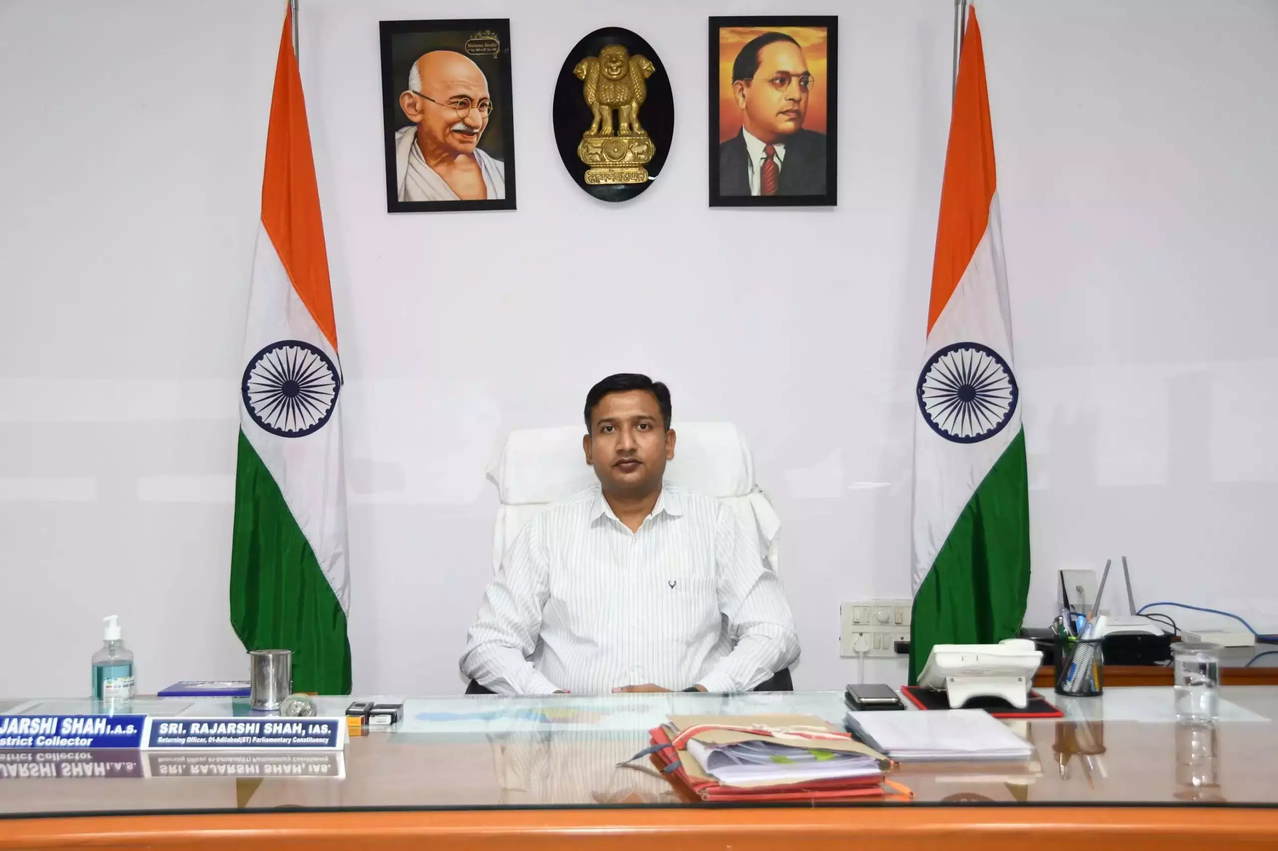 आदिलाबाद कलेक्टर राजर्षि शाह ने SKOCH पुरस्कार जीता आदिलाबाद कलेक्टर राजर्षि शाह ने SKOCH पुरस्कार जीता