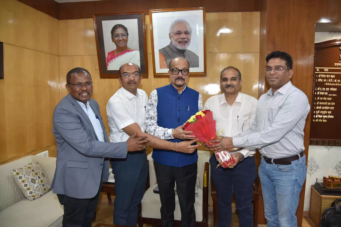 राज्यपाल डेका से आईएमए की नई कार्यकारिणी के सदस्यों ने की भेंट राज्यपाल डेका से आईएमए की नई कार्यकारिणी के सदस्यों ने की भेंट