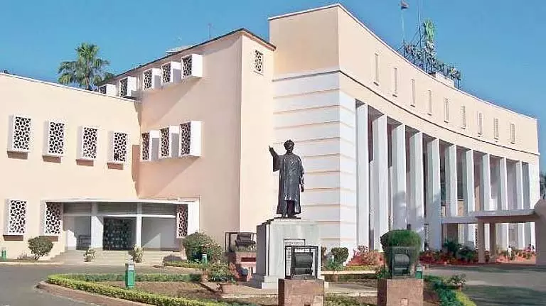 Odisha सरकार ने गांवों में रेत स्रोतों के प्रबंधन के लिए पंचायत समितियों को अधिकार दिए Odisha सरकार ने गांवों में रेत स्रोतों के प्रबंधन के लिए पंचायत समितियों को अधिकार दिए