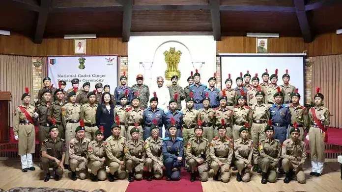 Nagaland : राज्यपाल ने एनसीसी के सफल खिलाड़ियों को सम्मानित किया Nagaland : राज्यपाल ने एनसीसी के सफल खिलाड़ियों को सम्मानित किया