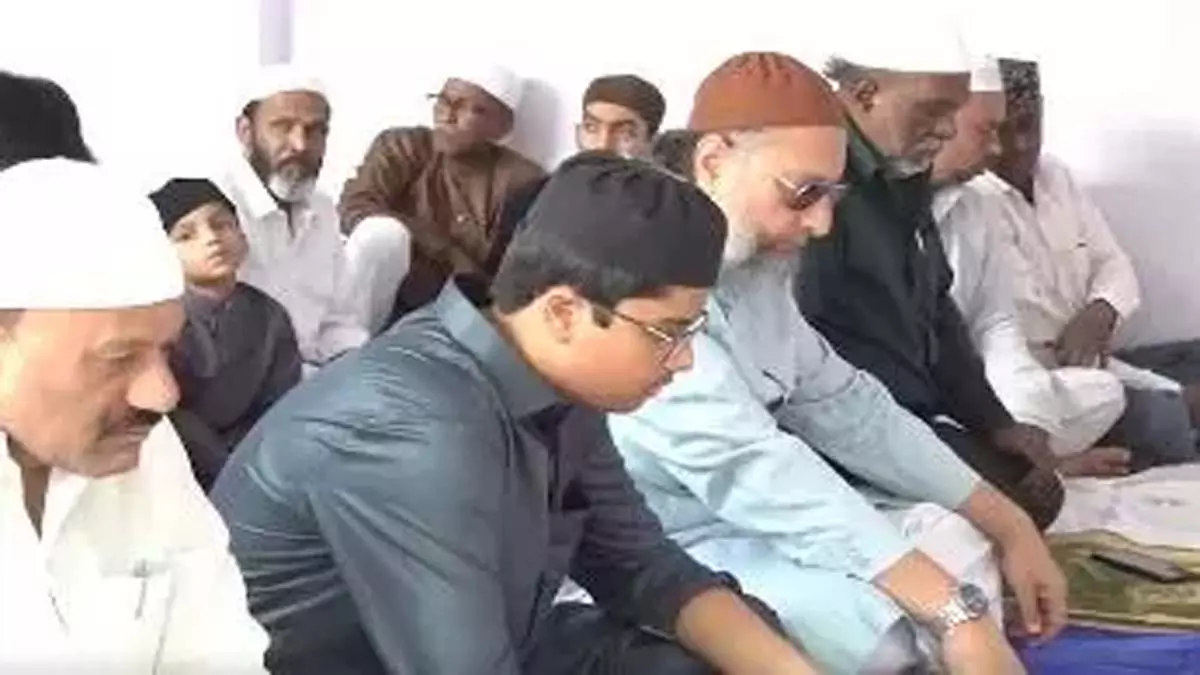 तेलंगाना में ईद-उल-फितर मनाया गया तेलंगाना में ईद-उल-फितर मनाया गया