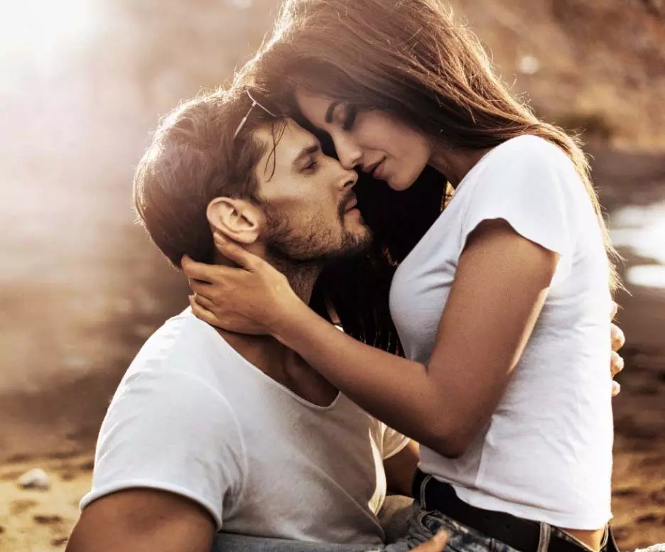 Relationship : क्यों पुरुषों को रिश्तों से अधिक फायदा होता है? Relationship : क्यों पुरुषों को रिश्तों से अधिक फायदा होता है?