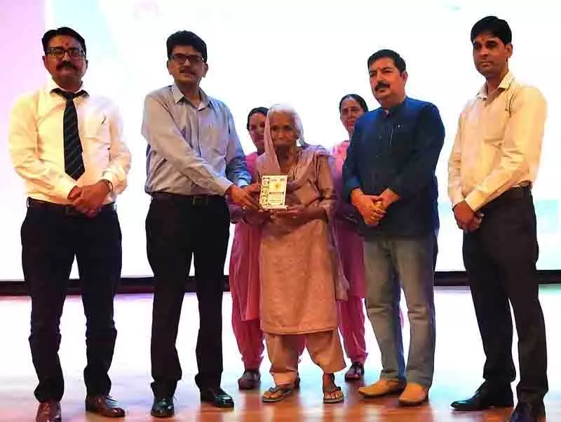 100 दिवसीय टीबी उन्मूलन अभियान, Una में टीबी के 70 नए मामले सामने आए 100 दिवसीय टीबी उन्मूलन अभियान, Una में टीबी के 70 नए मामले सामने आए