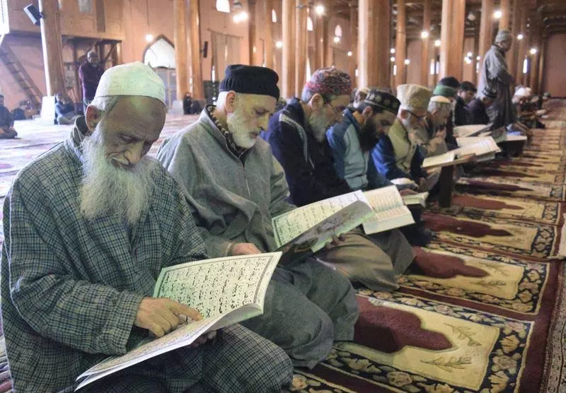 Waqf: निर्माण कार्य के कारण ईदगाह पर ईद की नमाज नहीं होगी Waqf: निर्माण कार्य के कारण ईदगाह पर ईद की नमाज नहीं होगी