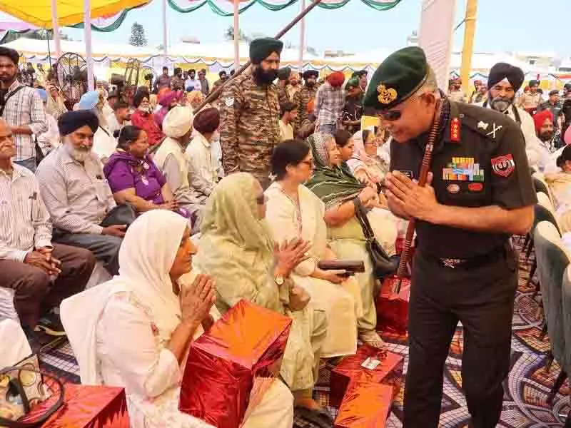 Amritsar: वज्र कोर ने पूर्व सैनिकों की रैली निकाली Amritsar: वज्र कोर ने पूर्व सैनिकों की रैली निकाली