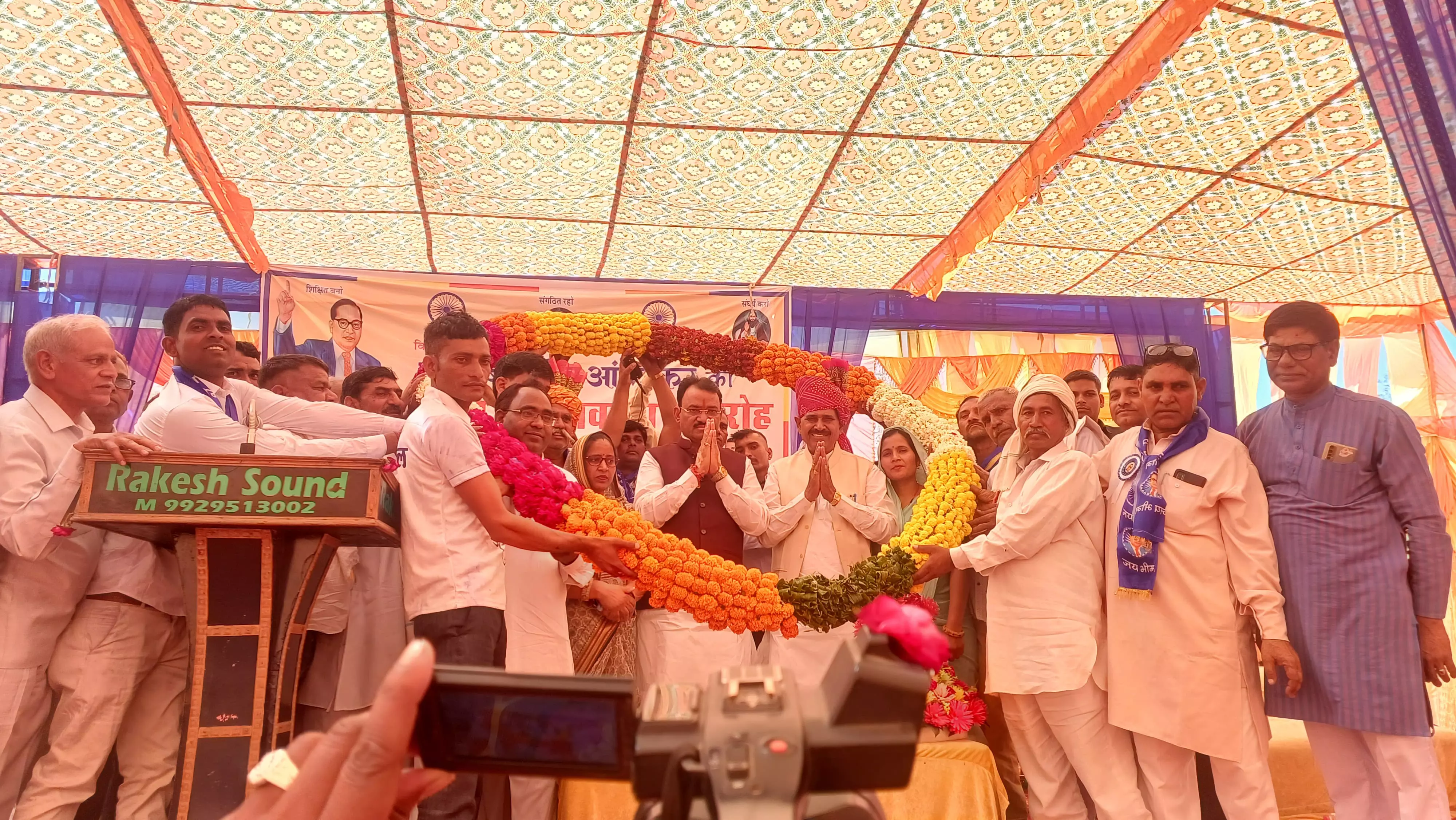 Jaipur: उपमुख्यमंत्री बैरवा ने सुमेल में बाबा साहब अंबेडकर जी की मूर्ति का किया अनावरण Jaipur: उपमुख्यमंत्री बैरवा ने सुमेल में बाबा साहब अंबेडकर जी की मूर्ति का किया अनावरण