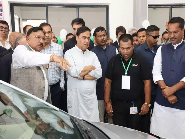 Assam CM ने बिस्वनाथ में राज्य के पहले स्वचालित वाहन फिटनेस परीक्षण स्टेशन का उद्घाटन किया Assam CM ने बिस्वनाथ में राज्य के पहले स्वचालित वाहन फिटनेस परीक्षण स्टेशन का उद्घाटन किया