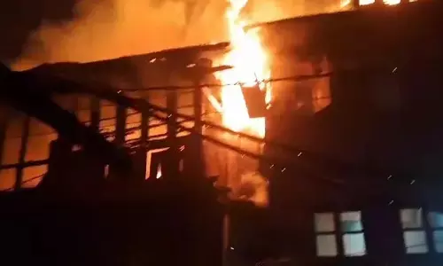 कोकेरनाग में आग लगने की घटना में आवासीय मकान जलकर खाक