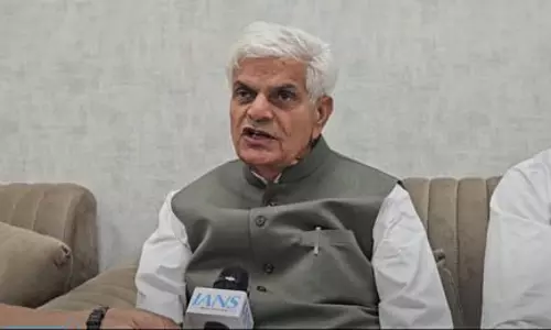 हरियाणा इनेलो अध्यक्ष ने टोल टैक्स बढ़ोतरी को लेकर केंद्र सरकार पर साधा निशाना हरियाणा इनेलो अध्यक्ष ने टोल टैक्स बढ़ोतरी को लेकर केंद्र सरकार पर साधा निशाना