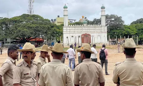 देशभर में रमजान का जश्न: मस्जिदों में सामूहिक नमाज; शहर के कई हिस्सों में यातायात प्रतिबंध