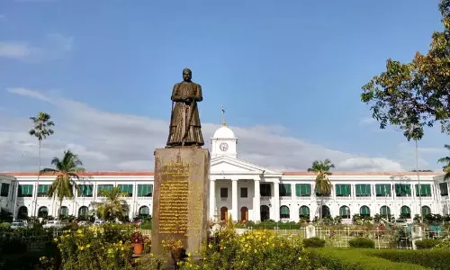 Kerala: 1330 कल्याणकारी संस्थाओं को सरकारी अनुदान से वंचित किया गया Kerala: 1330 कल्याणकारी संस्थाओं को सरकारी अनुदान से वंचित किया गया
