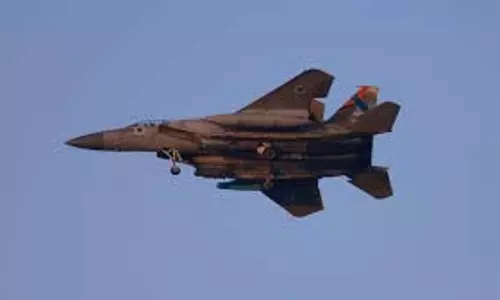Israel जहाज की धमकी पर यमन में हवाई हमला Israel जहाज की धमकी पर यमन में हवाई हमला