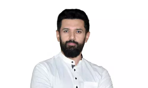 पासवान ने राजधानी में LJP कार्यालय के लिए सीएम से मदद मांगी पासवान ने राजधानी में LJP कार्यालय के लिए सीएम से मदद मांगी
