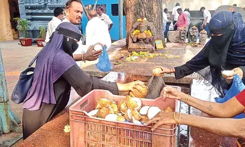 Kadapa : मुसलमानों ने भगवान वेंकटेश्वर की विशेष पूजा-अर्चना की