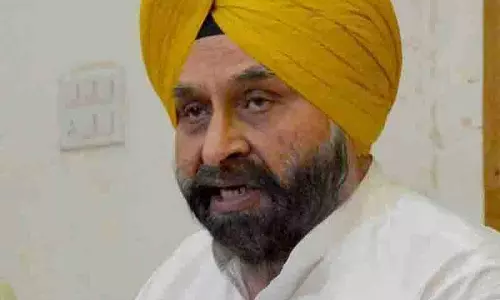 Grewal ने जत्थेदार नियुक्ति मुद्दे पर आप मंत्री के साथ मिलीभगत के लिए अयाली की आलोचना की Grewal ने जत्थेदार नियुक्ति मुद्दे पर आप मंत्री के साथ मिलीभगत के लिए अयाली की आलोचना की