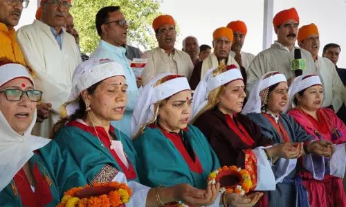 Jammu: नवरेह उत्साह और उल्लास के साथ मनाया गया Jammu: नवरेह उत्साह और उल्लास के साथ मनाया गया