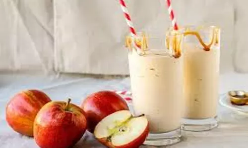 Apple Shake एनर्जी से भरपूर यह हेल्दी ड्रिंक Apple Shake एनर्जी से भरपूर यह हेल्दी ड्रिंक