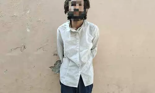 BSF जवानों ने अमृतसर सीमा के पास पाकिस्तानी घुसपैठिए को पकड़ा