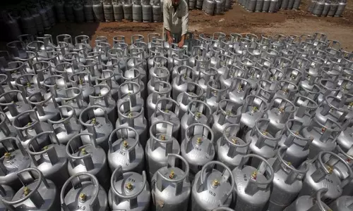पाकिस्तान सरकार ने LPG की कीमत बढ़ाई