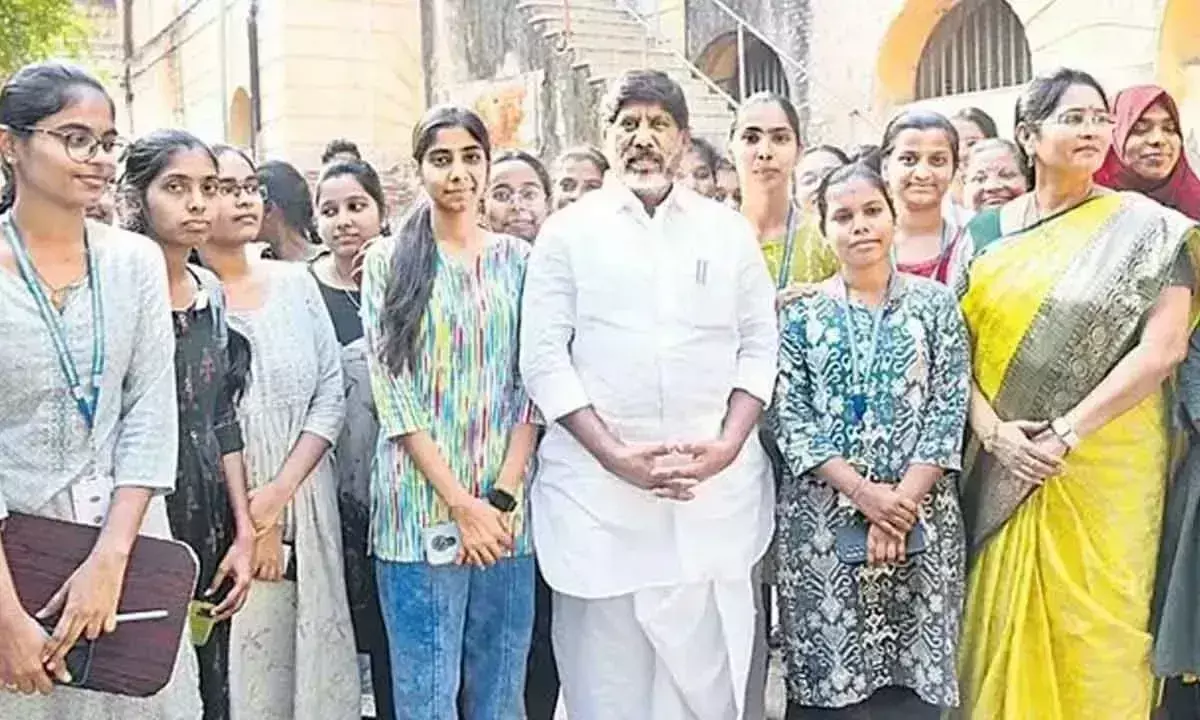 तेलंगाना ने राजीव युवा विकास योजना की समयसीमा बढ़ाई तेलंगाना ने राजीव युवा विकास योजना की समयसीमा बढ़ाई