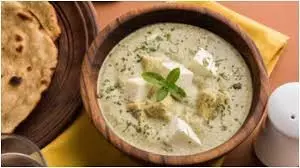 Malai Paneer Korma: खास मौकों पर बनाई जाती है ये खास डिश Malai Paneer Korma: खास मौकों पर बनाई जाती है ये खास डिश
