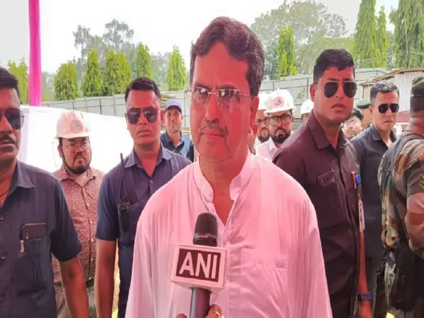 Tripura CM ने अगरतला में जी+14 कार्यालय परिसर की प्रगति की समीक्षा की Tripura CM ने अगरतला में जी+14 कार्यालय परिसर की प्रगति की समीक्षा की