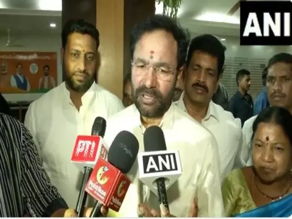 कांग्रेस सरकार एचसीयू की जमीन को रियल एस्टेट कंपनियों को नीलाम करना चाहती है: G Kishan Reddy कांग्रेस सरकार एचसीयू की जमीन को रियल एस्टेट कंपनियों को नीलाम करना चाहती है: G Kishan Reddy