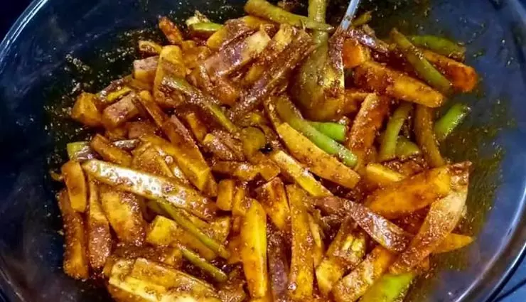 Radish-chilli pickle: लंच और डिनर का स्वाद बढ़ाए Radish-chilli pickle: लंच और डिनर का स्वाद बढ़ाए