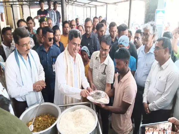 Tripura CM ने जी.बी. पंत अस्पताल में मरीजों के परिजनों के लिए कम कीमत पर भोजन सेवा शुरू की Tripura CM ने जी.बी. पंत अस्पताल में मरीजों के परिजनों के लिए कम कीमत पर भोजन सेवा शुरू की
