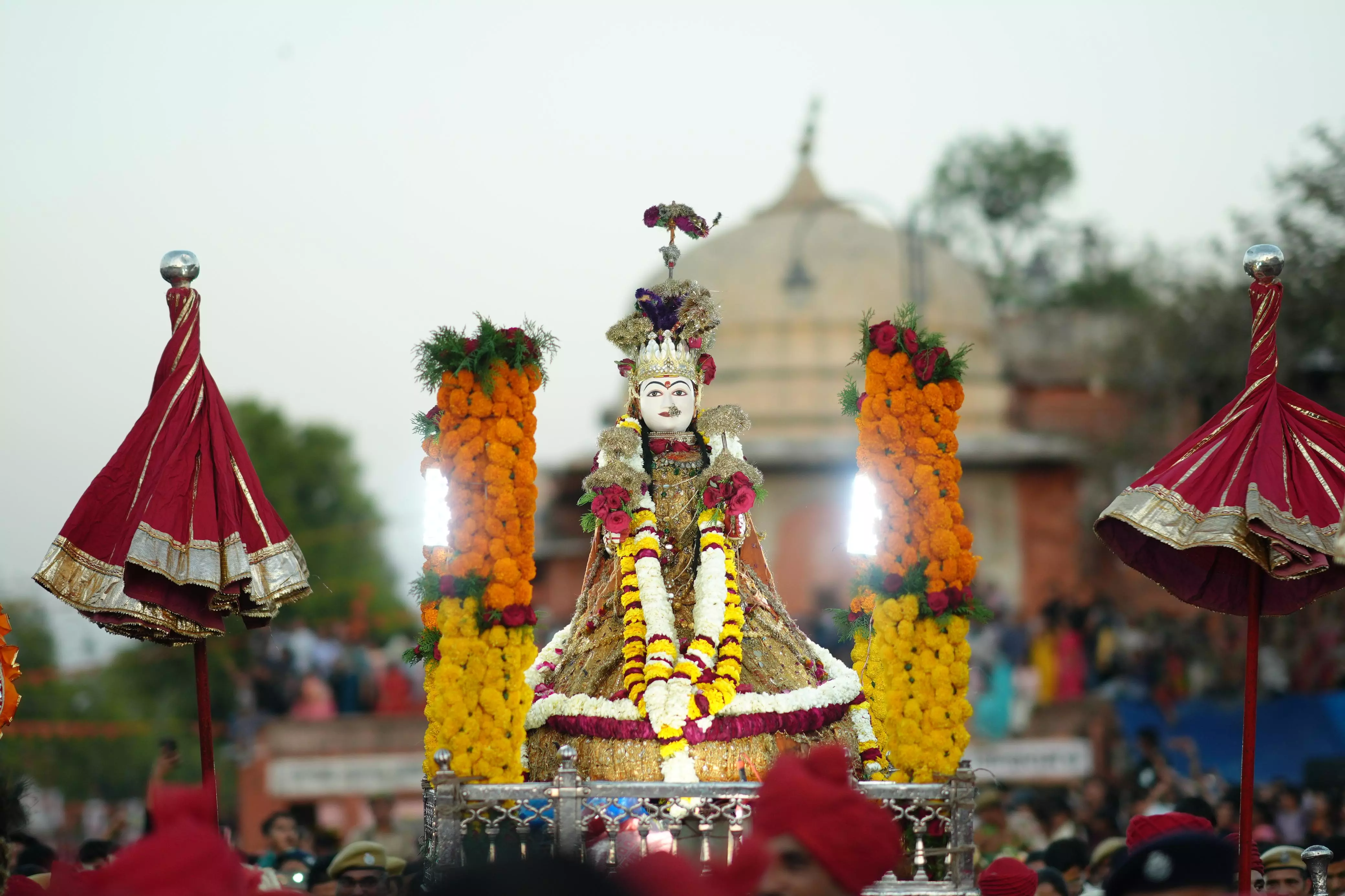Jaipur: राजस्थान की शाही परंपरा, लोक संस्कृति और आस्था का प्रतीक Jaipur: राजस्थान की शाही परंपरा, लोक संस्कृति और आस्था का प्रतीक