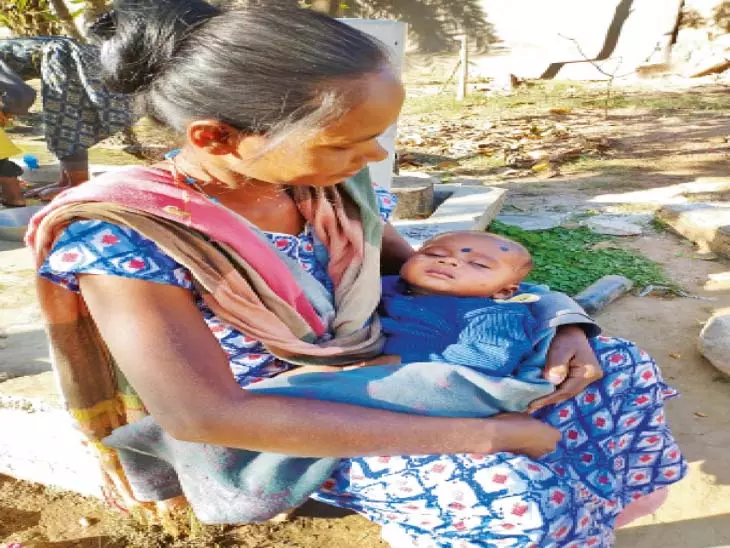 Bihar News : माँ की ममता : 200 दिन बाद मां ने नवजात को जिंदा ढूंढ़ निकाला Bihar News : माँ की ममता : 200 दिन बाद मां ने नवजात को जिंदा ढूंढ़ निकाला