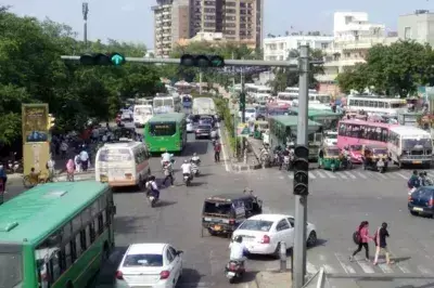 Jaipur: नारायण सिंह सर्किल पर नहीं रुकेंगी बसें, निजी व रोडवेज बसों का संचालन बंद Jaipur: नारायण सिंह सर्किल पर नहीं रुकेंगी बसें, निजी व रोडवेज बसों का संचालन बंद