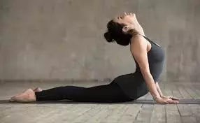 Yoga Tips: हाई कोलेस्ट्रॉल को कम करने के लिए करें योगासन, ताकि न रहे दिल की बीमारियों का खतरा Yoga Tips: हाई कोलेस्ट्रॉल को कम करने के लिए करें योगासन, ताकि न रहे दिल की बीमारियों का खतरा