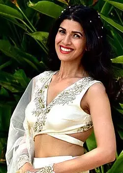 फ्लोरल साड़ी में Nimrat Kaur का ग्लैमरस अंदाज फ्लोरल साड़ी में Nimrat Kaur का ग्लैमरस अंदाज
