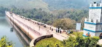 Kerala : नेदुम्पल्ली बांध के संदर्भ में हंगामा किसानों ने मुल्लापेरियार लिंक पर ‘एम्पुरान’ में कटौती की मांग की Kerala : नेदुम्पल्ली बांध के संदर्भ में हंगामा किसानों ने मुल्लापेरियार लिंक पर ‘एम्पुरान’ में कटौती की मांग की