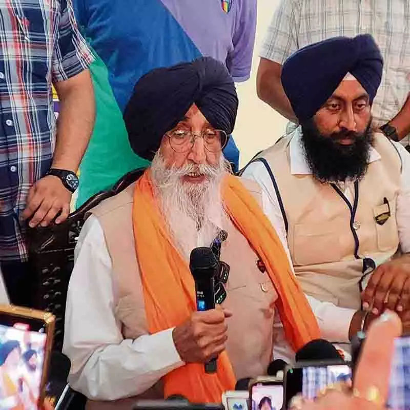 प्रदूषण पर अंकुश लगाने के लिए सिमरनजीत सिंह मान ने SGPC से हस्तक्षेप की मांग की प्रदूषण पर अंकुश लगाने के लिए सिमरनजीत सिंह मान ने SGPC से हस्तक्षेप की मांग की