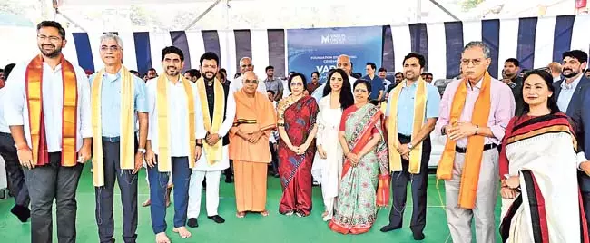 Nara Lokesh: विशाखापत्तनम एक वैश्विक निवेश गंतव्य के रूप में Nara Lokesh: विशाखापत्तनम एक वैश्विक निवेश गंतव्य के रूप में