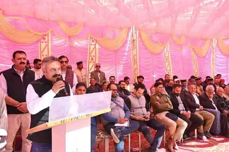 शिक्षा मंत्री Thakur ने किया देलवी संपर्क सड़क का उद्घाटन शिक्षा मंत्री Thakur ने किया देलवी संपर्क सड़क का उद्घाटन