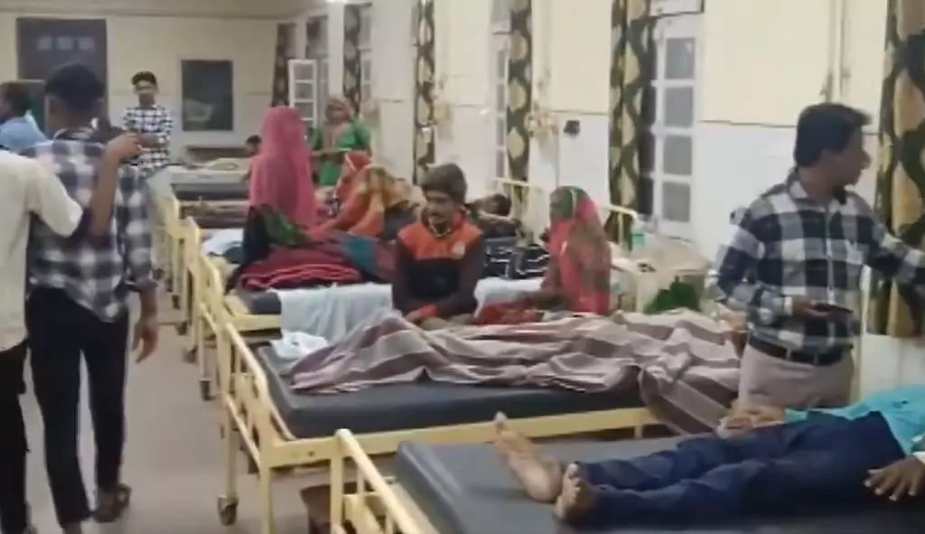 Rajasthan : केमिकल फैक्ट्री में गैस रिसाव, मालिक समेत तीन की मौत Rajasthan : केमिकल फैक्ट्री में गैस रिसाव, मालिक समेत तीन की मौत