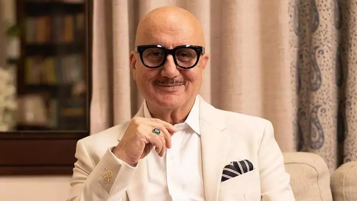 तन्वी मेरी हिम्मत और सच्चाई का शानदार नतीजा: अनुपम खेर ने भावुक वीडियो जारी किया तन्वी मेरी हिम्मत और सच्चाई का शानदार नतीजा: अनुपम खेर ने भावुक वीडियो जारी किया