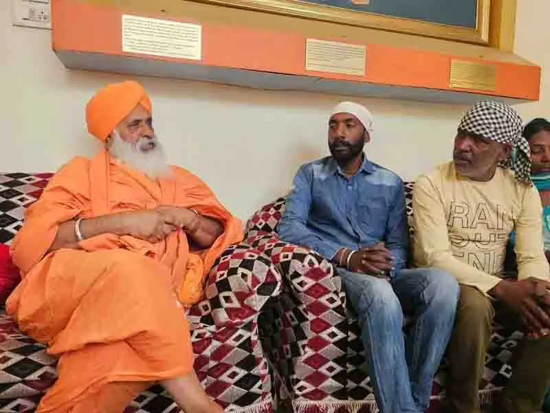 ट्रैवल एजेंटों द्वारा ठगे गए Punjab के दो लोगों को इराक से बचाया गया ट्रैवल एजेंटों द्वारा ठगे गए Punjab के दो लोगों को इराक से बचाया गया