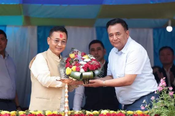 Sikkim : मुख्यमंत्री ने दोदक माध्यमिक विद्यालय में प्लेटिनम जुबली समारोह के समापन समारोह Sikkim : मुख्यमंत्री ने दोदक माध्यमिक विद्यालय में प्लेटिनम जुबली समारोह के समापन समारोह