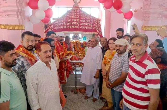 Jammu: सत्यवती बुआ तृप्ता का वार्षिक मेला आयोजित, कई लोगों ने लिया आशीर्वाद Jammu: सत्यवती बुआ तृप्ता का वार्षिक मेला आयोजित, कई लोगों ने लिया आशीर्वाद