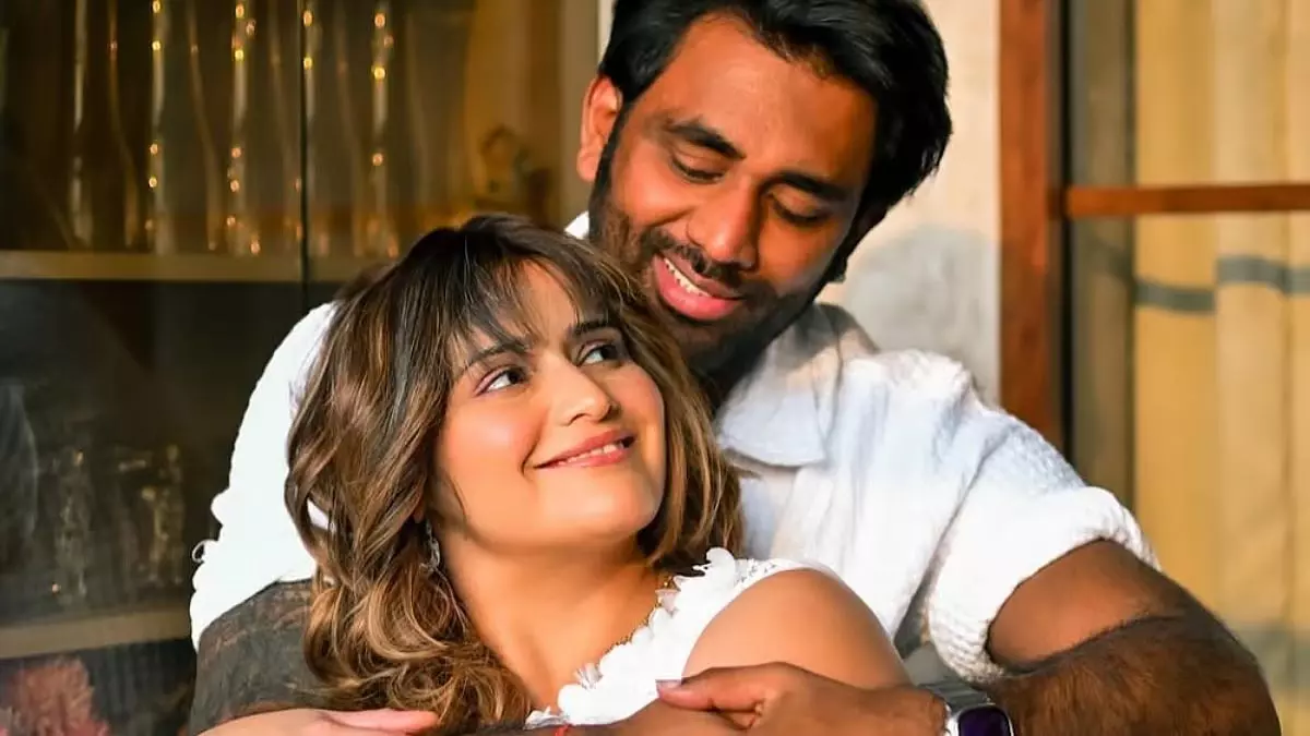 आरती सिंह ने गर्भावस्था की अफवाहों पर प्रतिक्रिया दी आरती सिंह ने गर्भावस्था की अफवाहों पर प्रतिक्रिया दी